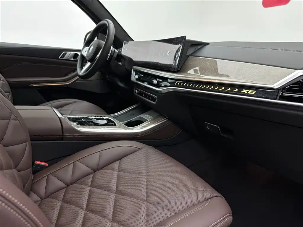 BMW X5 2026 xDrive 40Li M Sport Night Edition Package фото 18