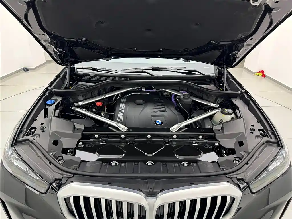 BMW X5 2026 xDrive 40Li M Sport Night Edition Package фото 29