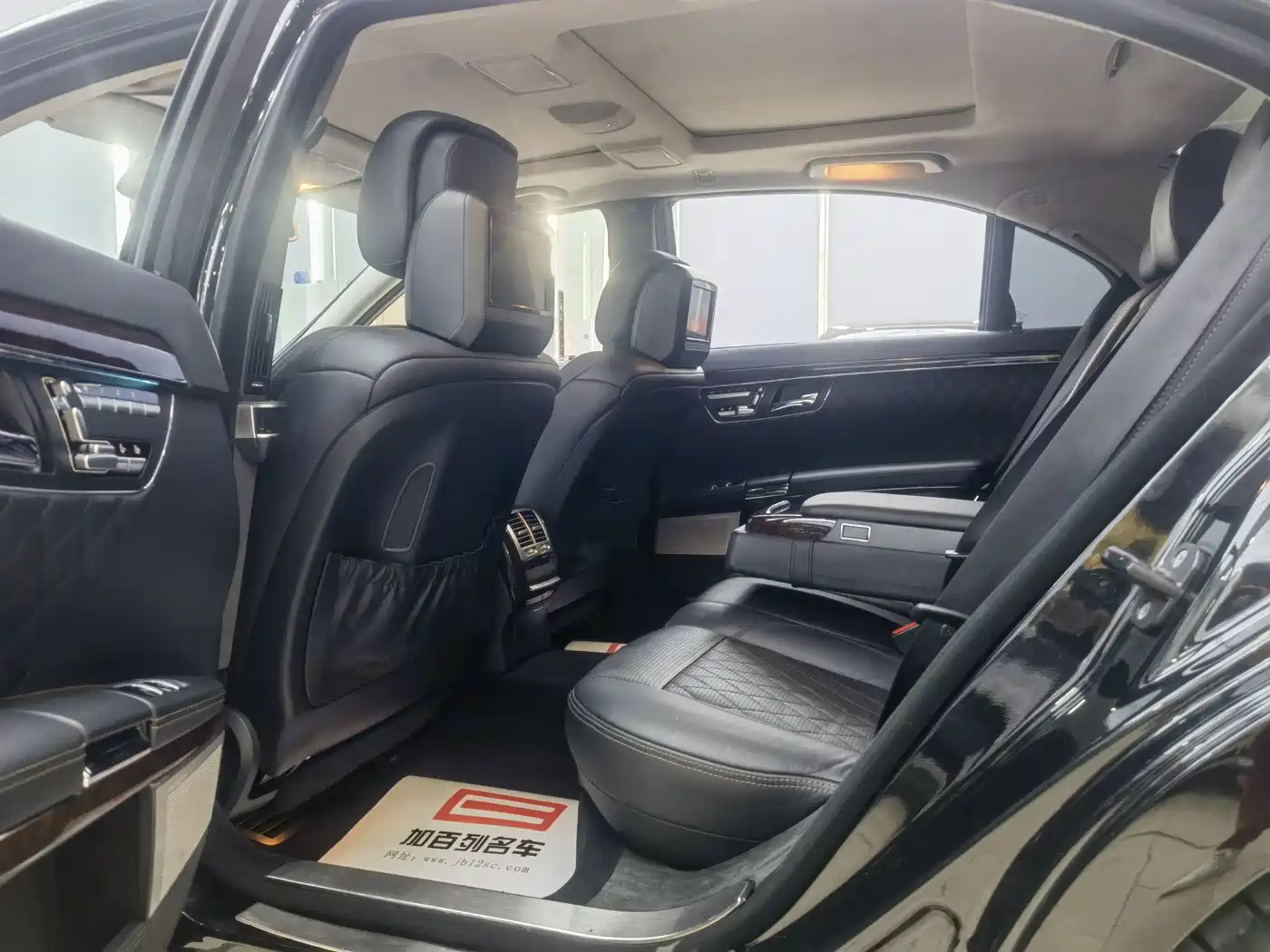 Mercedes-Benz S-Class AMG 2010 AMG S 65 фото 14