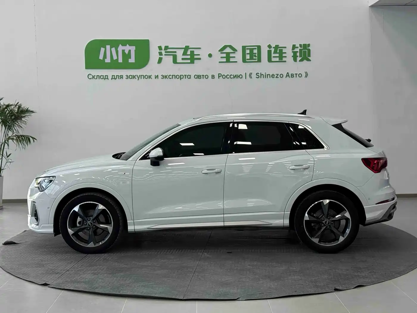 Audi Q3 2022 35 TFSI Fashion Dynamic фото 3