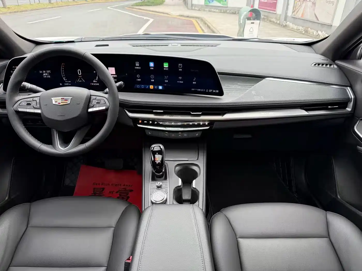 Cadillac XT4 2023 2024 28T 2WD Luxury