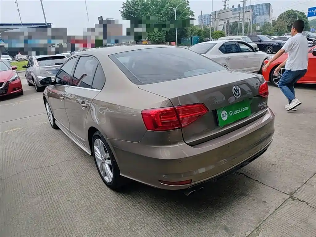 Volkswagen Sagitar 2018 280TSI DSG Spark Edition фото 5