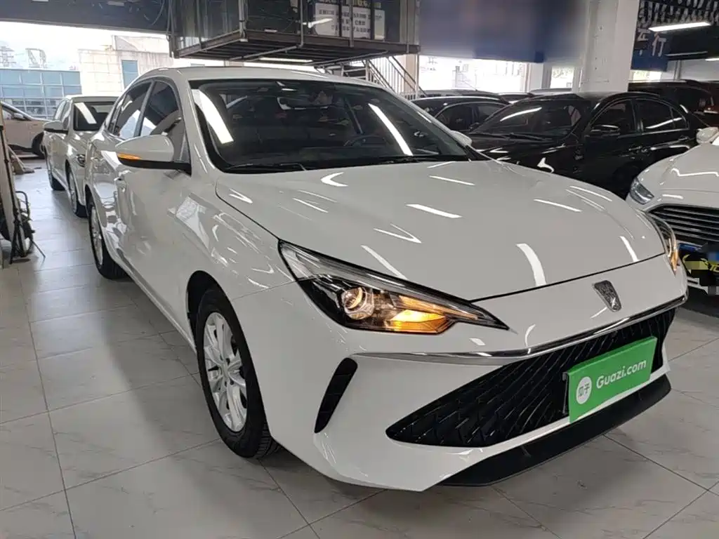 Roewe i5 2025 2023 1.5L CVT Luxury Edition