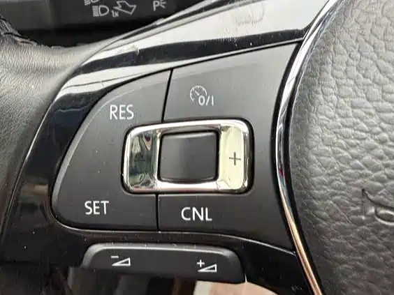 Volkswagen Passat 2017 330TSI DSG Prestige фото 15