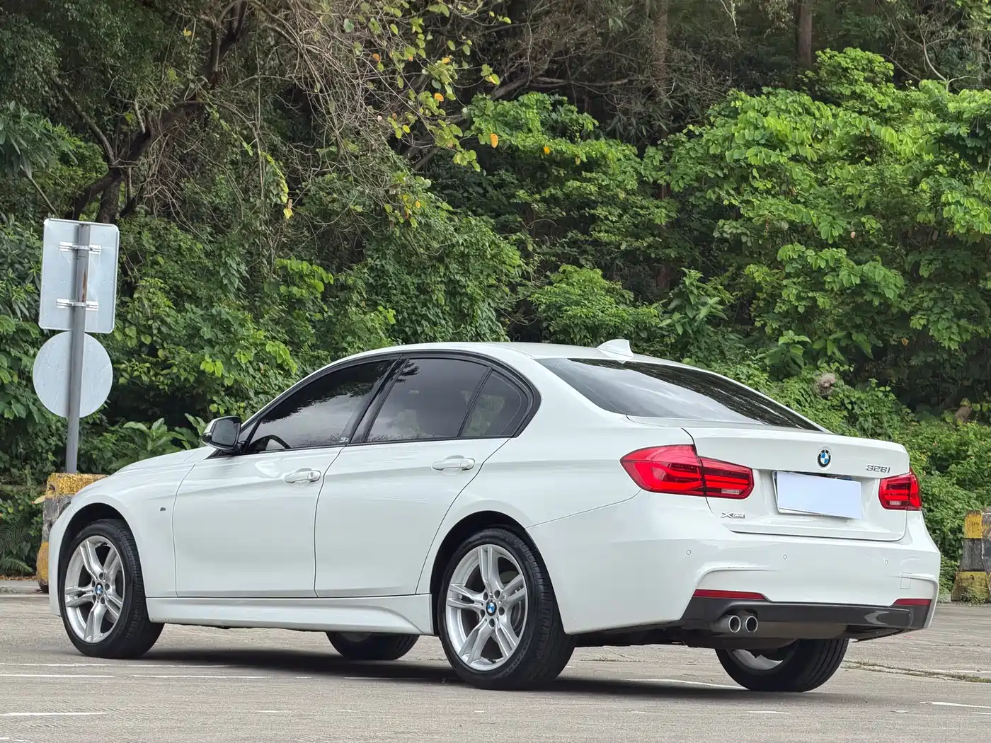 BMW 3 Series 2016 328i xDrive M Sport фото 18