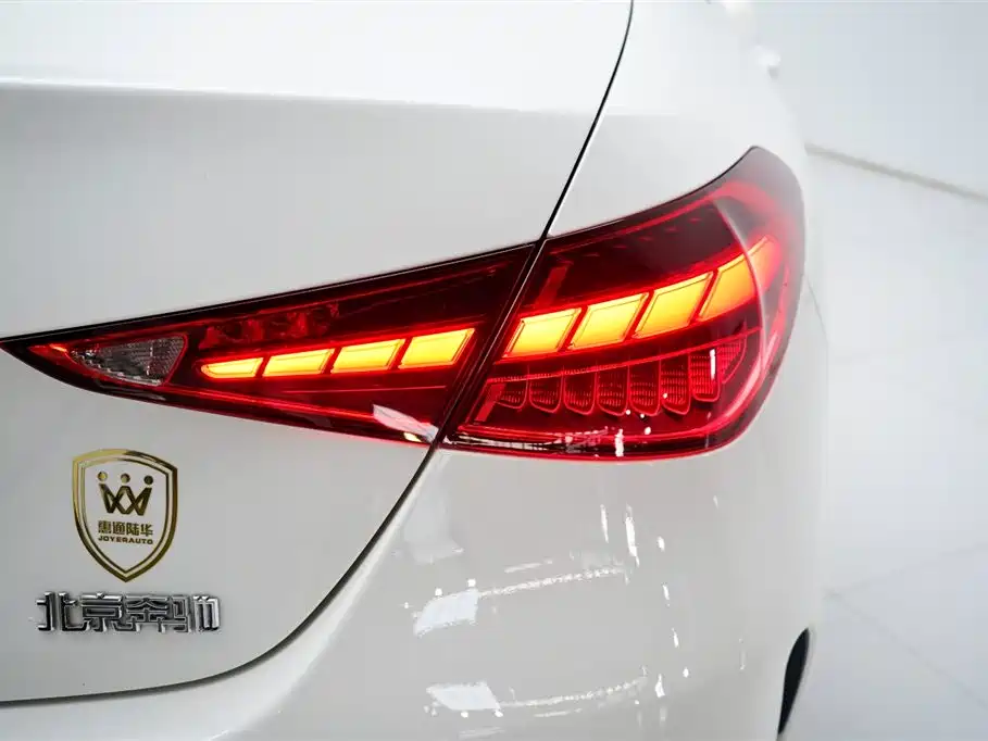 Mercedes-Benz C-Class 2023 Facelift C 260 L Sport Edition фото 15