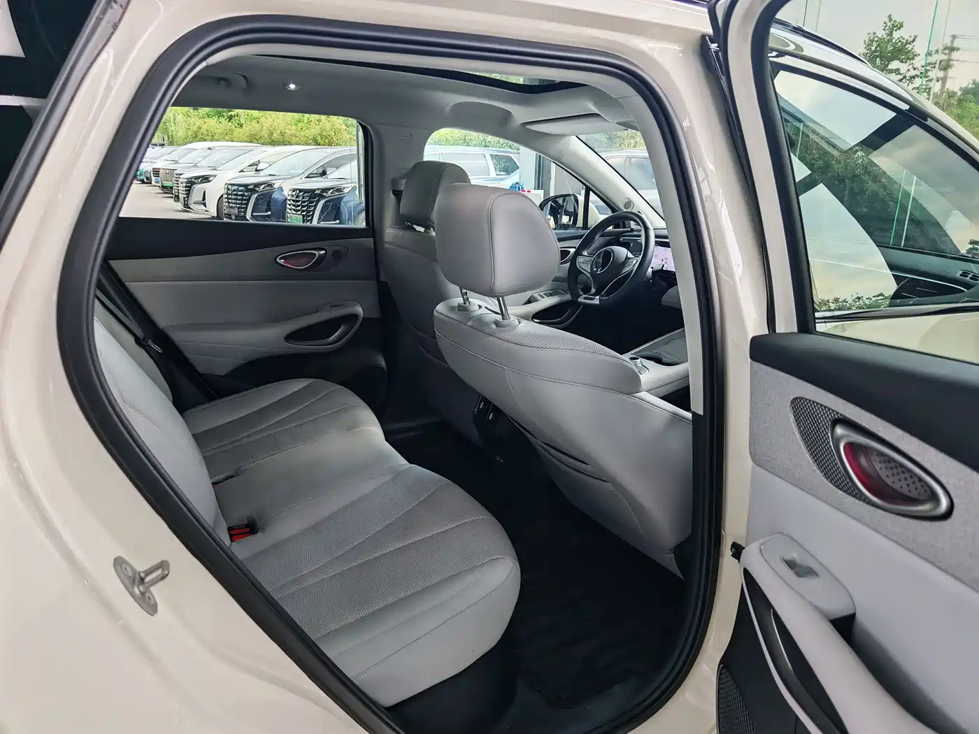 BYD Hai Shi 05 EV 2025 520KM Flagship Smart Navigation Edition фото 12