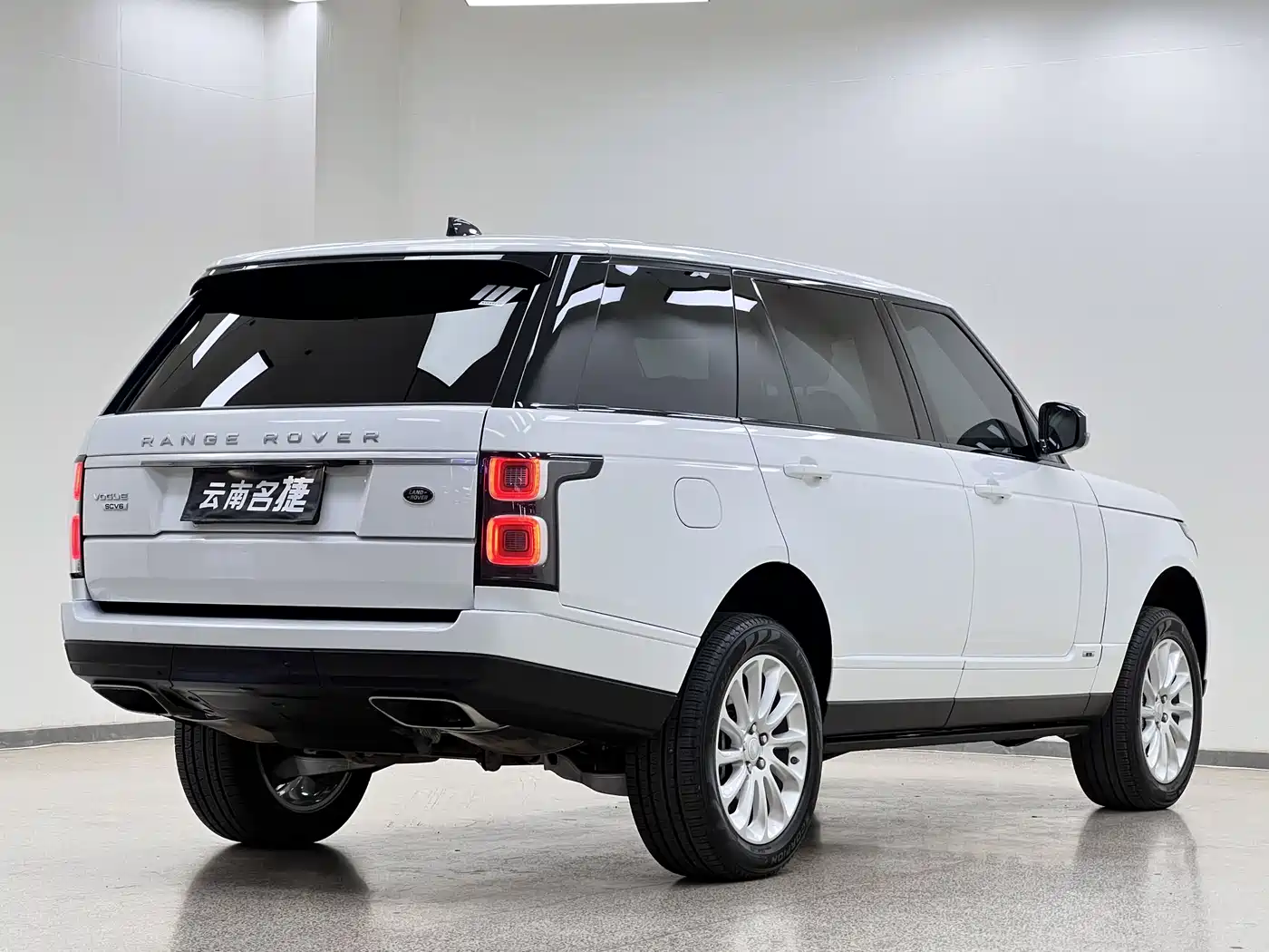 Land Rover Range Rover 2018 3.0 SC V6 Vogue Heritage Extended Edition фото 7