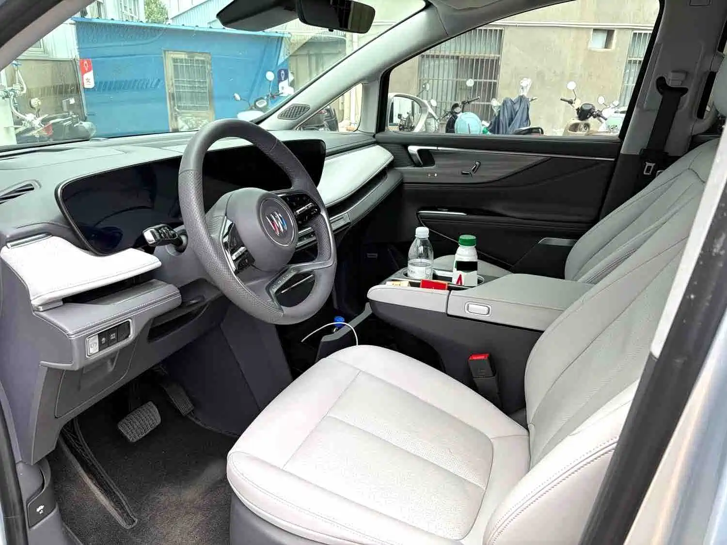 Фото 5 - Buick GL8
