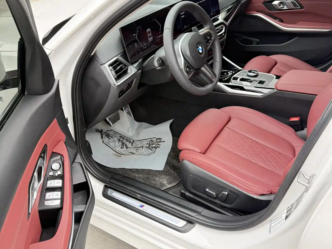 BMW 3 Series 2023 320Li M Sport Package фото 9