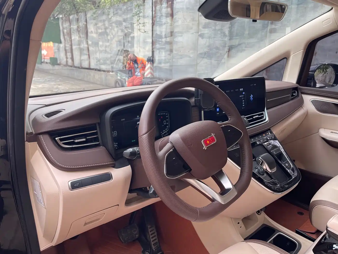Besturn M9 2023 2.0T Exclusive фото 12