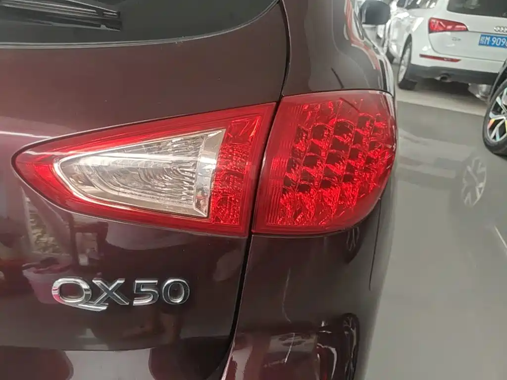 Infiniti QX50 2017 2015 2.5L Comfort Edition