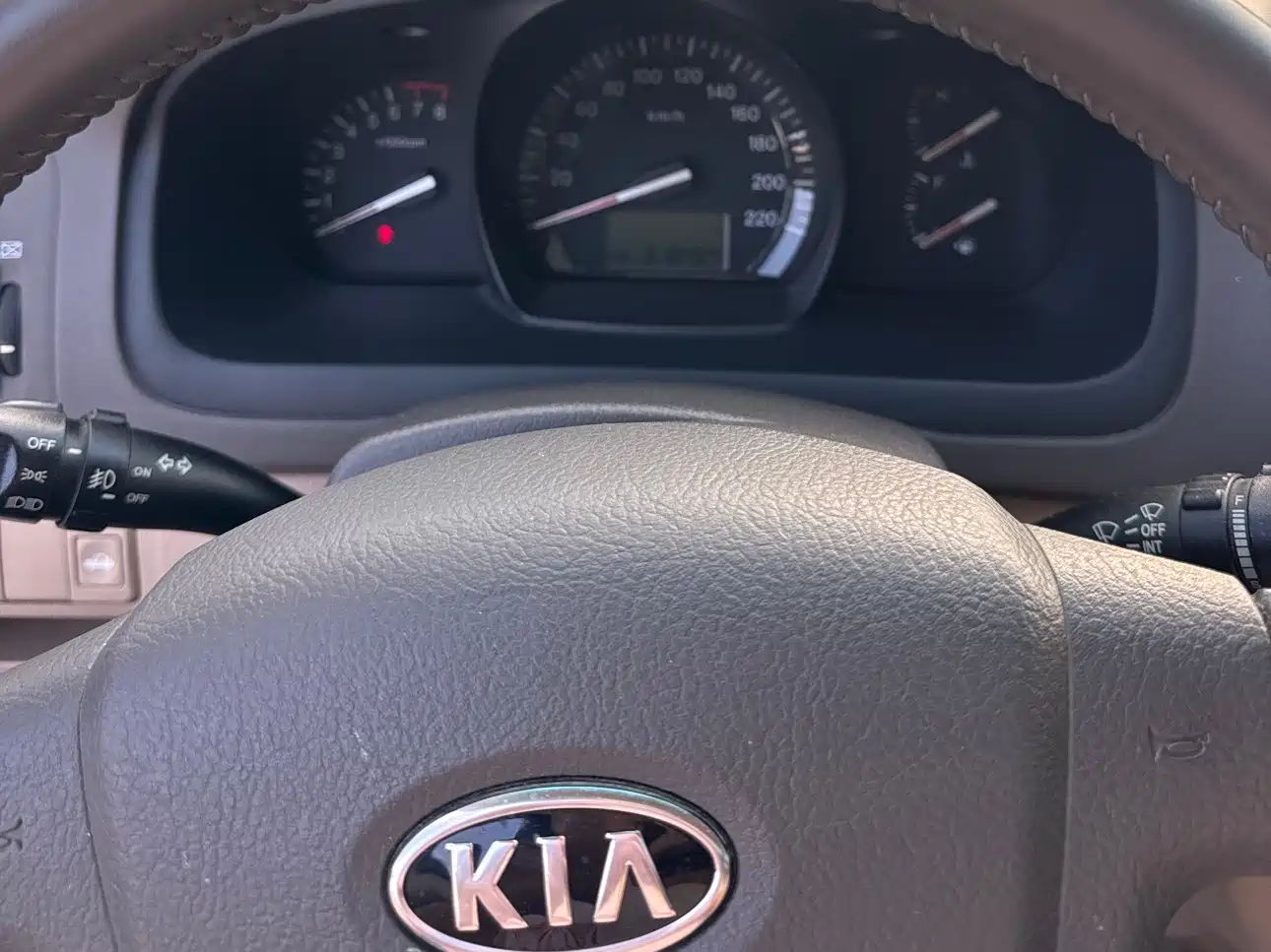 Kia Cerato 2007 1.6L AT GL фото 12