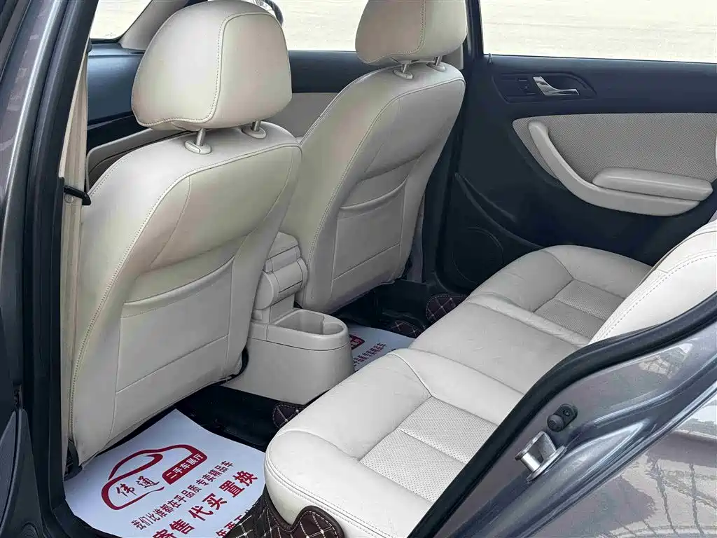 Volkswagen Lavida 2012 2011 1.6L Automatic Pinya Edition