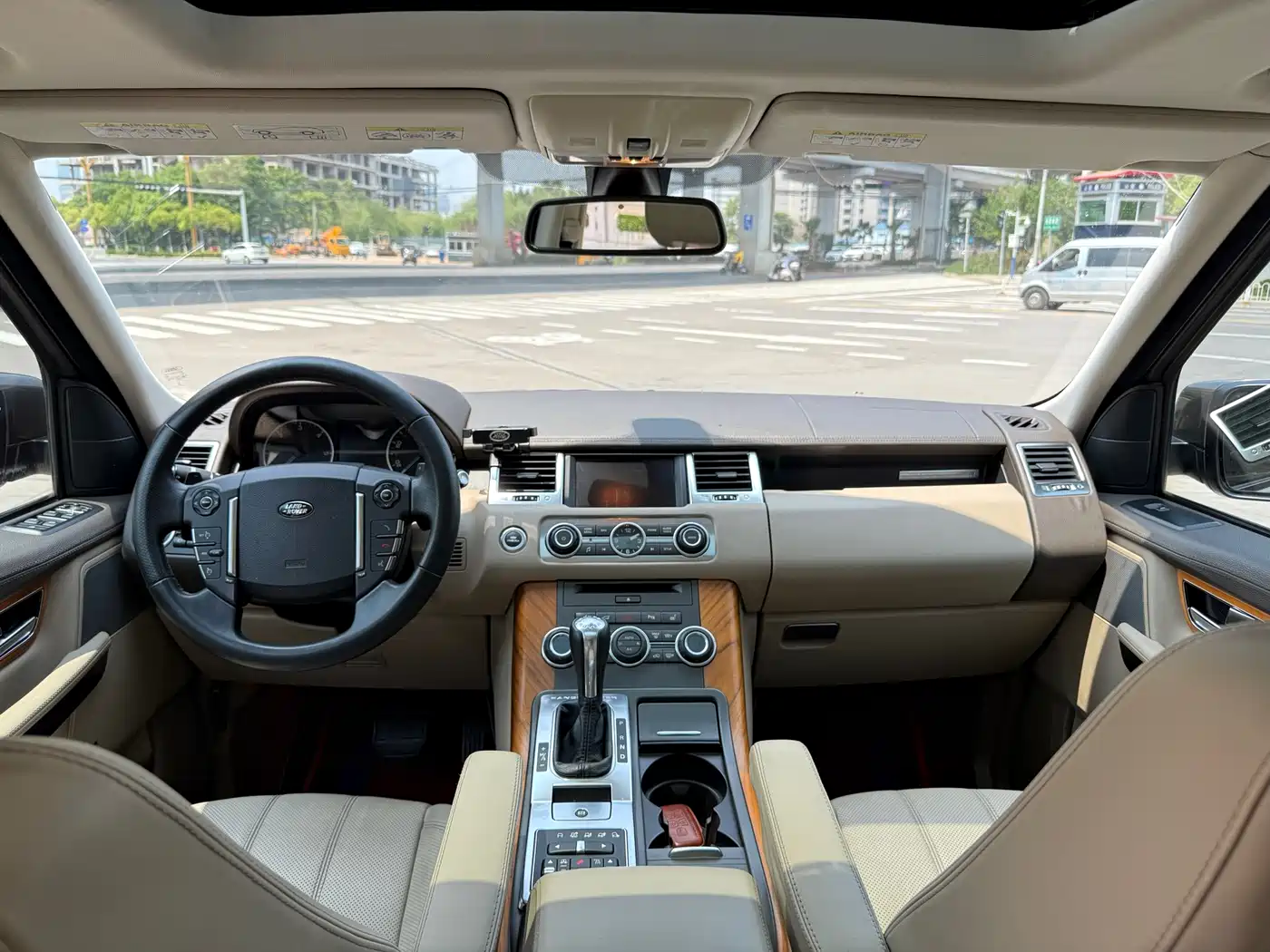 Land Rover Range Rover Sport 2013 3.0 TDV6 Diesel фото 10