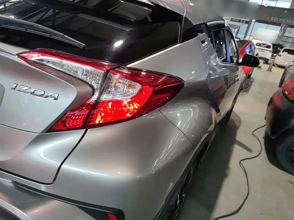 Toyota IZOA 2018 2.0L Speed Edition China VI фото 8