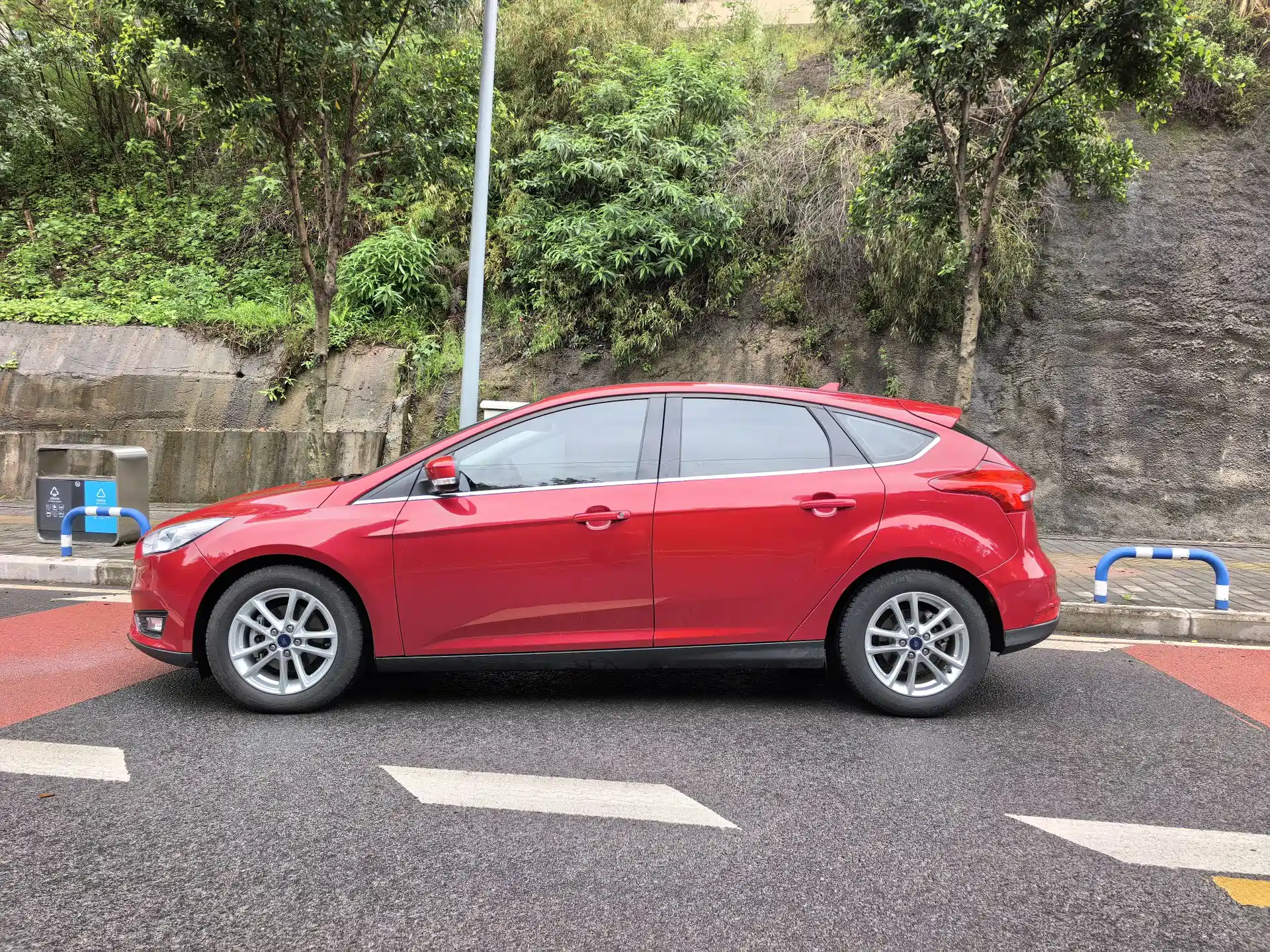 Фото 4 - Ford Focus