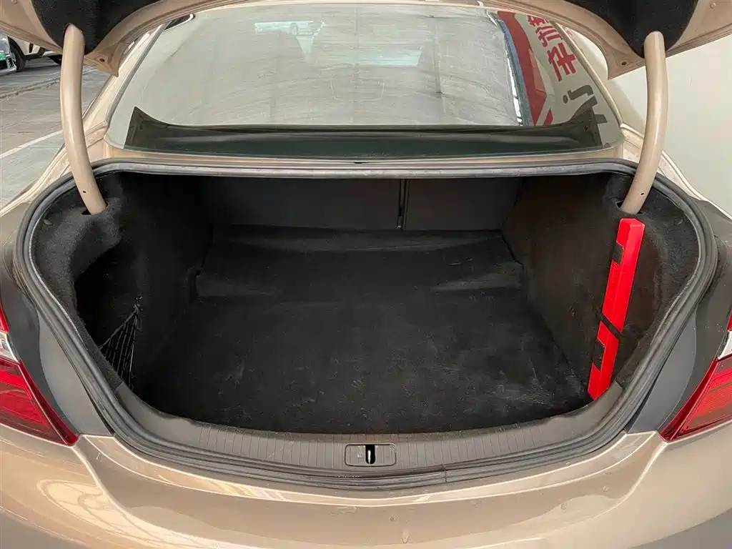Buick Regal 2015 1.6T Leading Tech Edition фото 14