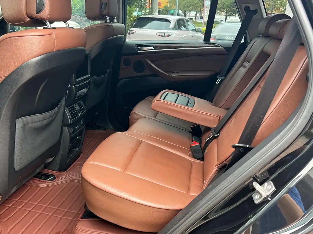 BMW X5 (Import) 2011 xDrive35i Luxury Edition фото 13