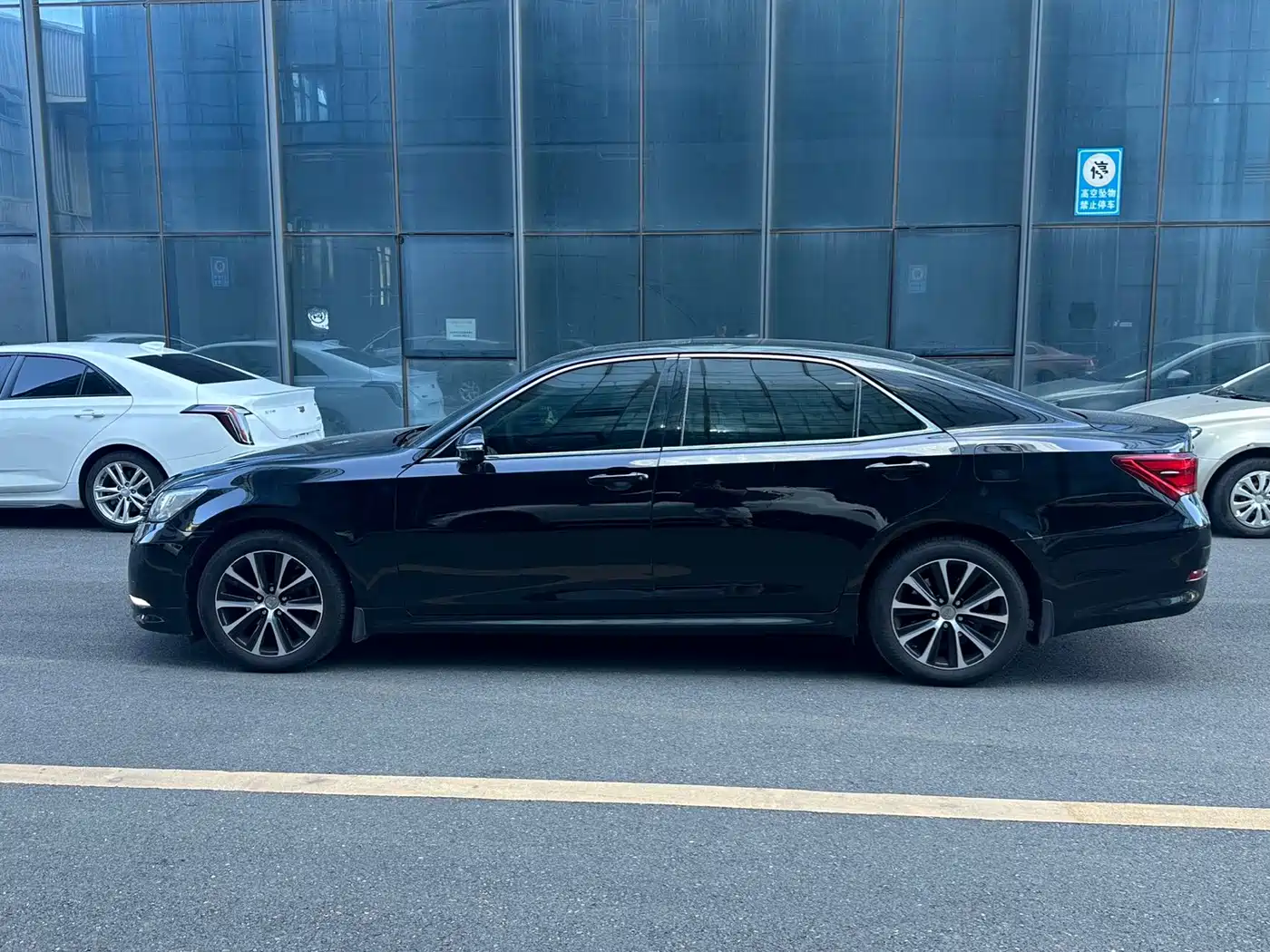 2019 Toyota Crown