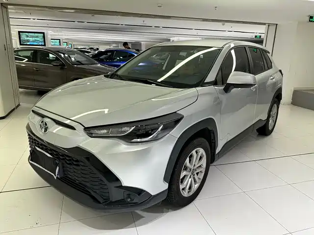 Toyota Frontlander 2.0L CVT, Элит