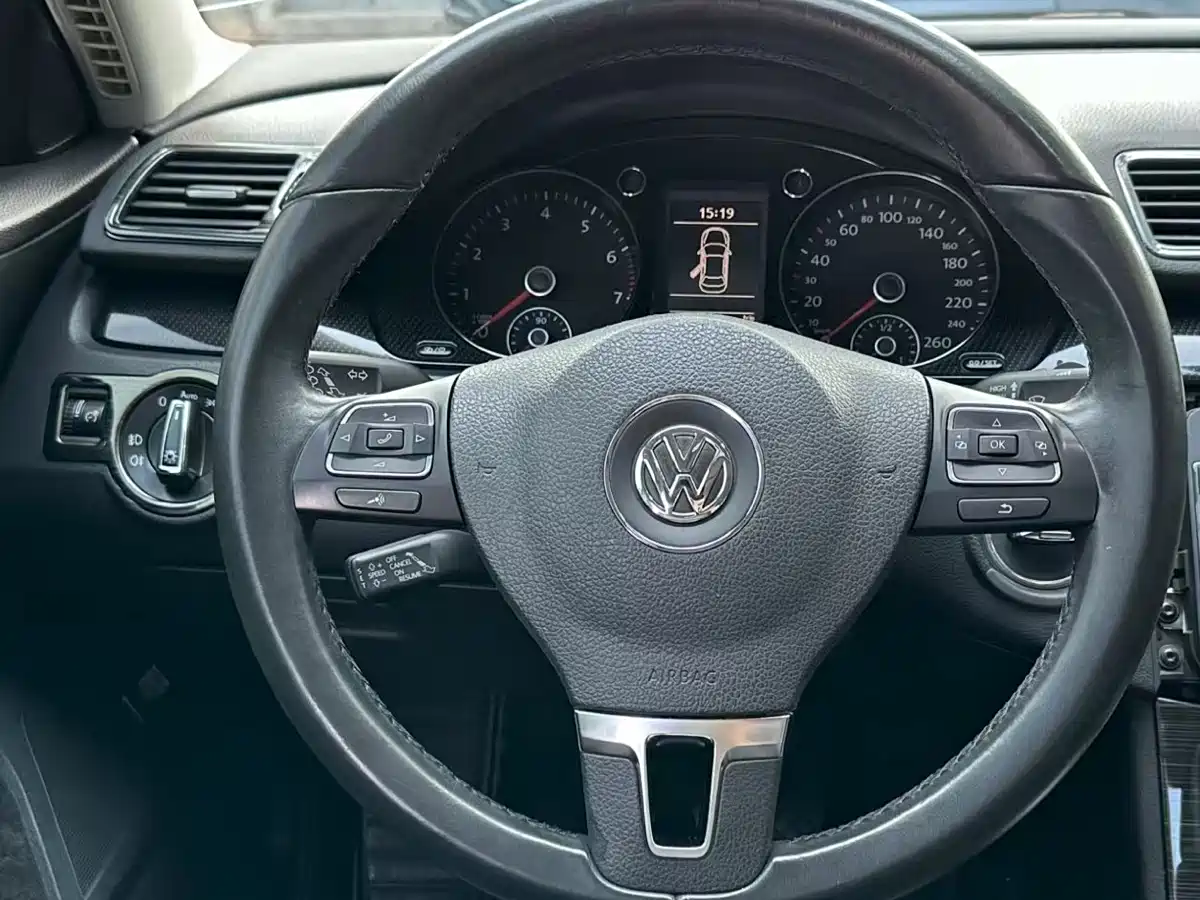 Volkswagen Magotan 2013 1.8TSI Luxury фото 5
