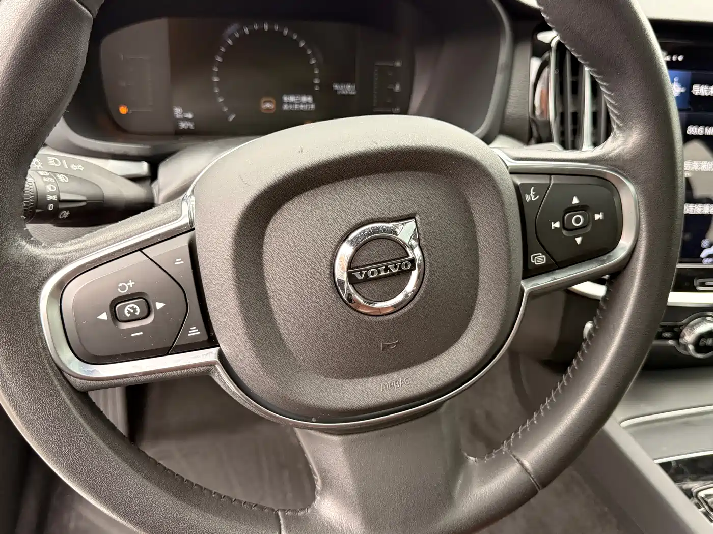 Volvo S60 2022 2022 B4 Smart Comfort Luxury Edition