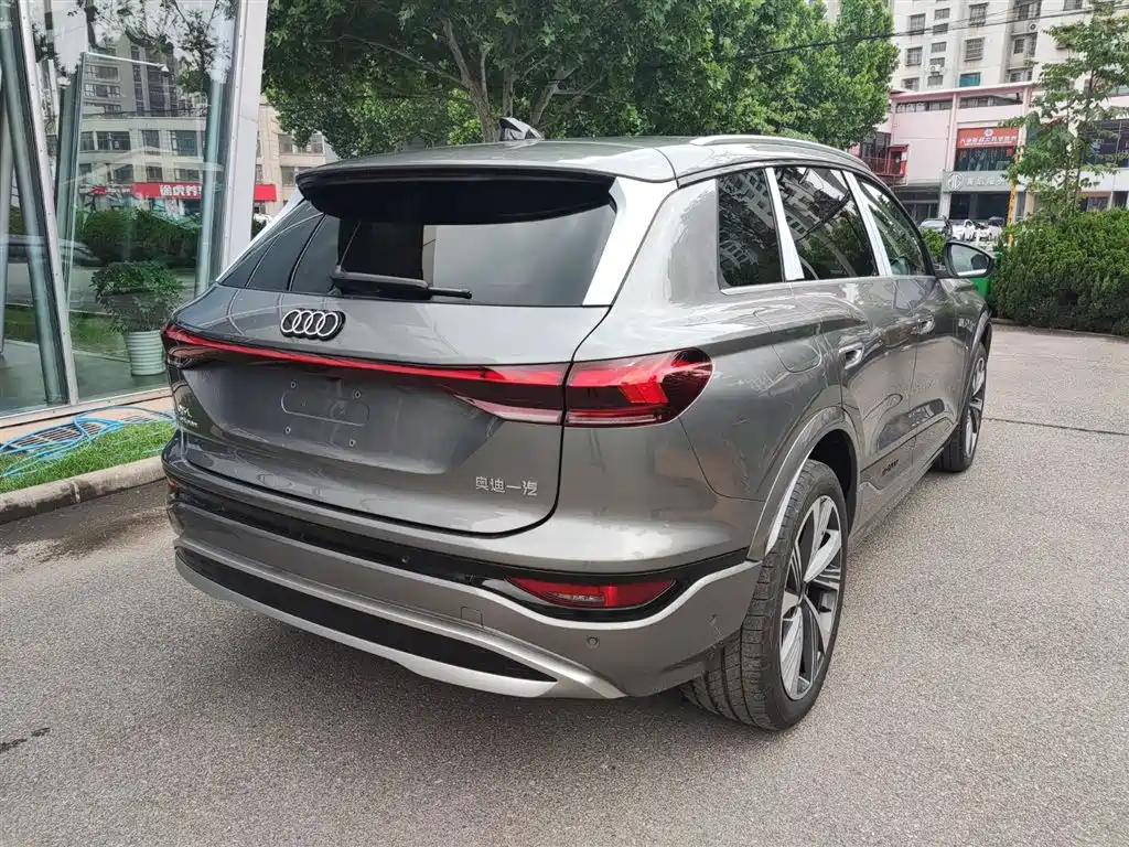 Audi Q6L e-tron 2025 Extended Range Edition фото 3
