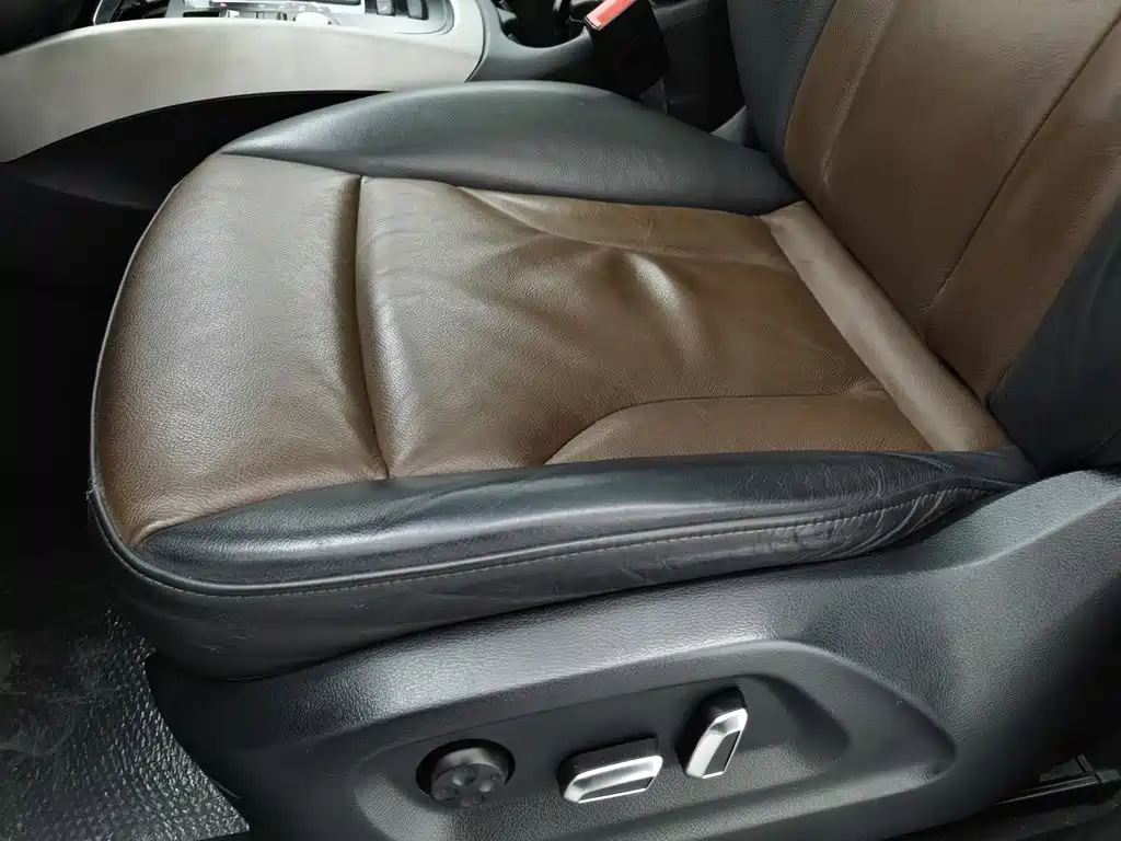 Фото 20 - Audi Q5