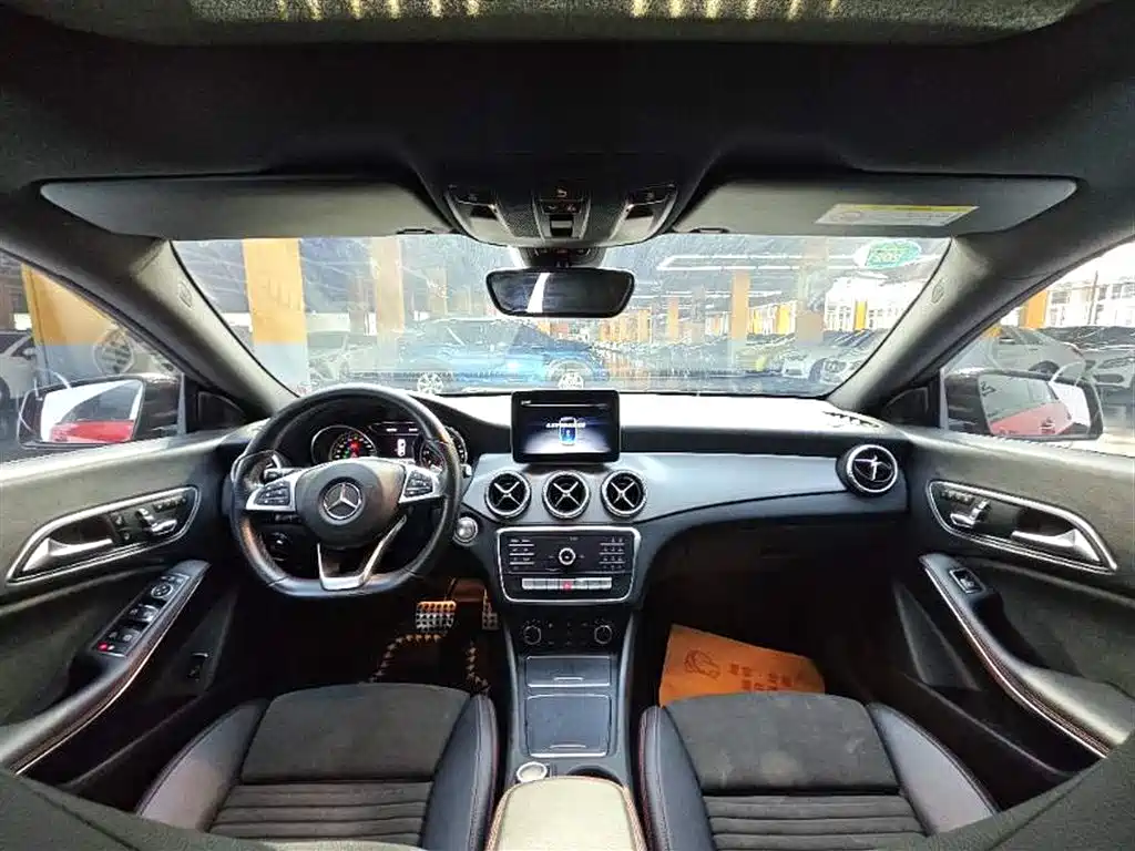 Mercedes-Benz CLA (Import) 2018 CLA 220 4MATIC фото 8