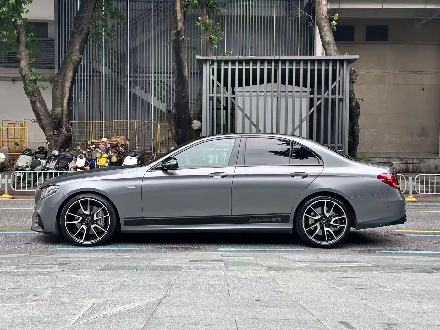 Mercedes-Benz E-Class AMG 2017 AMG E 43 4MATIC Special Edition фото 3