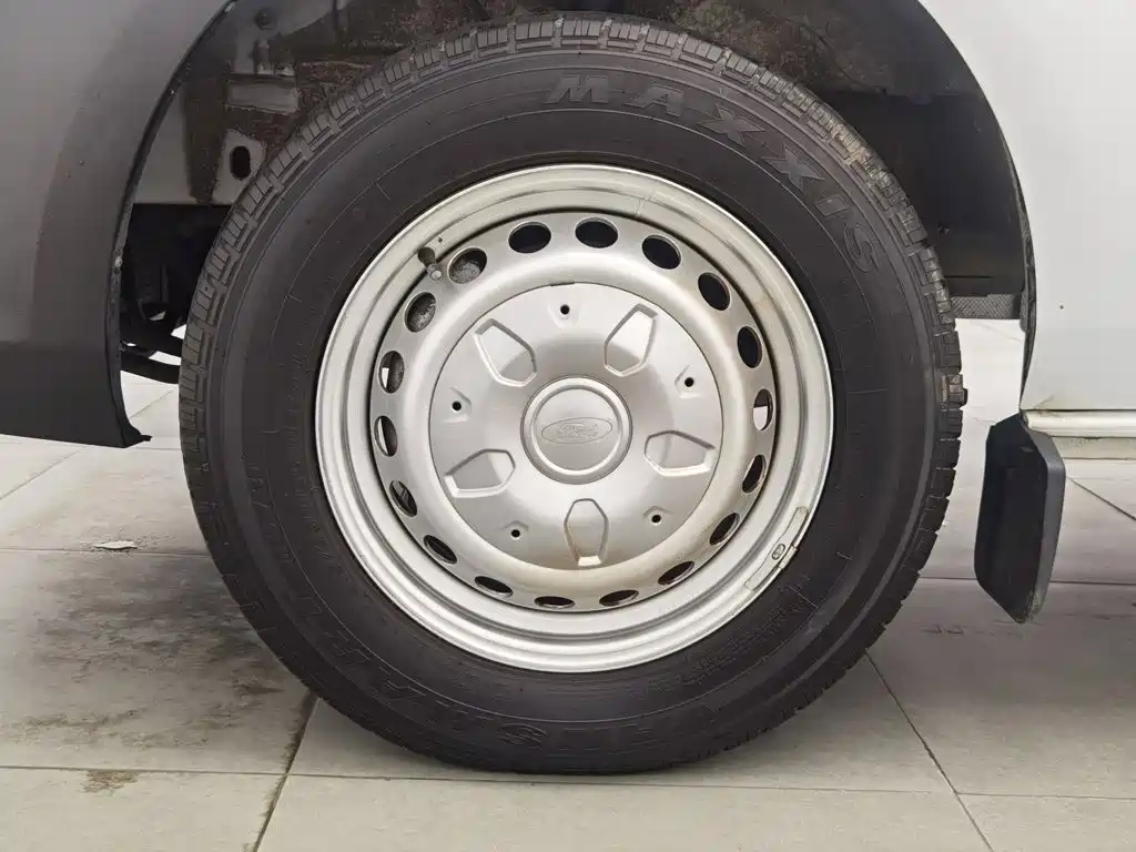 Ford Transit 2023 2023 Model 2.0T Petrol Automatic Multi-purpose Commercial Vehicle Short Wheelbase Low Roof 5/6 Seater