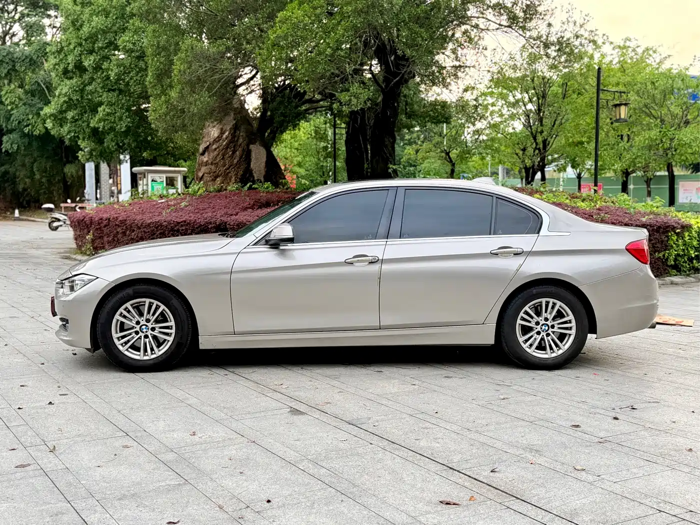 BMW 3 Series 2015 320Li Super Joy Fashion фото 4