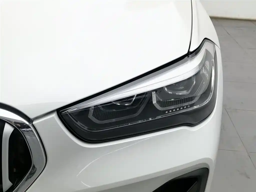 BMW X1 2021 sDrive20Li Fashion фото 7