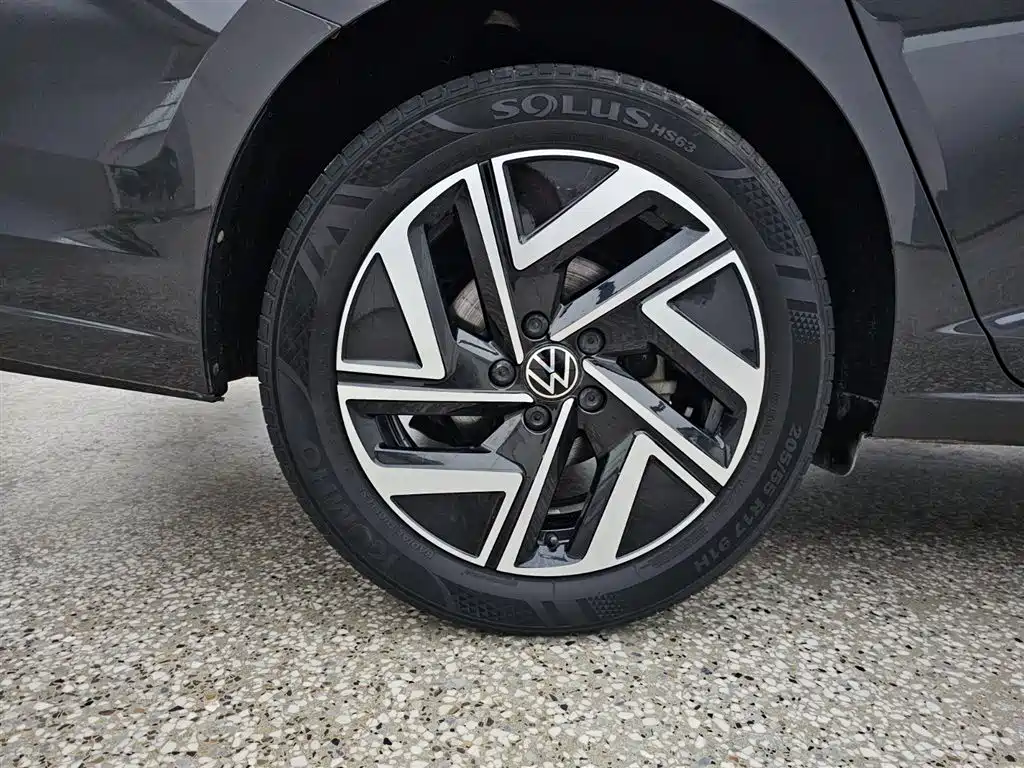 Volkswagen Sagitar 2023 300TSI DSG Surpassing Edition фото 16