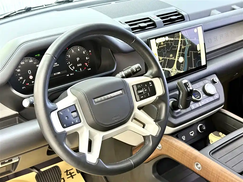 Land Rover Defender 2023 Facelift 110 3.0T P400 Dark Special Edition фото 15