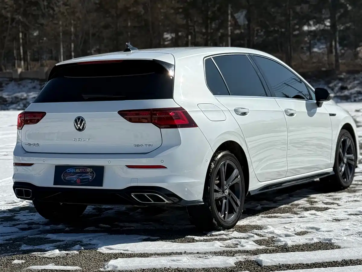 Volkswagen Golf 2021 280TSI DSG R-Line фото 30