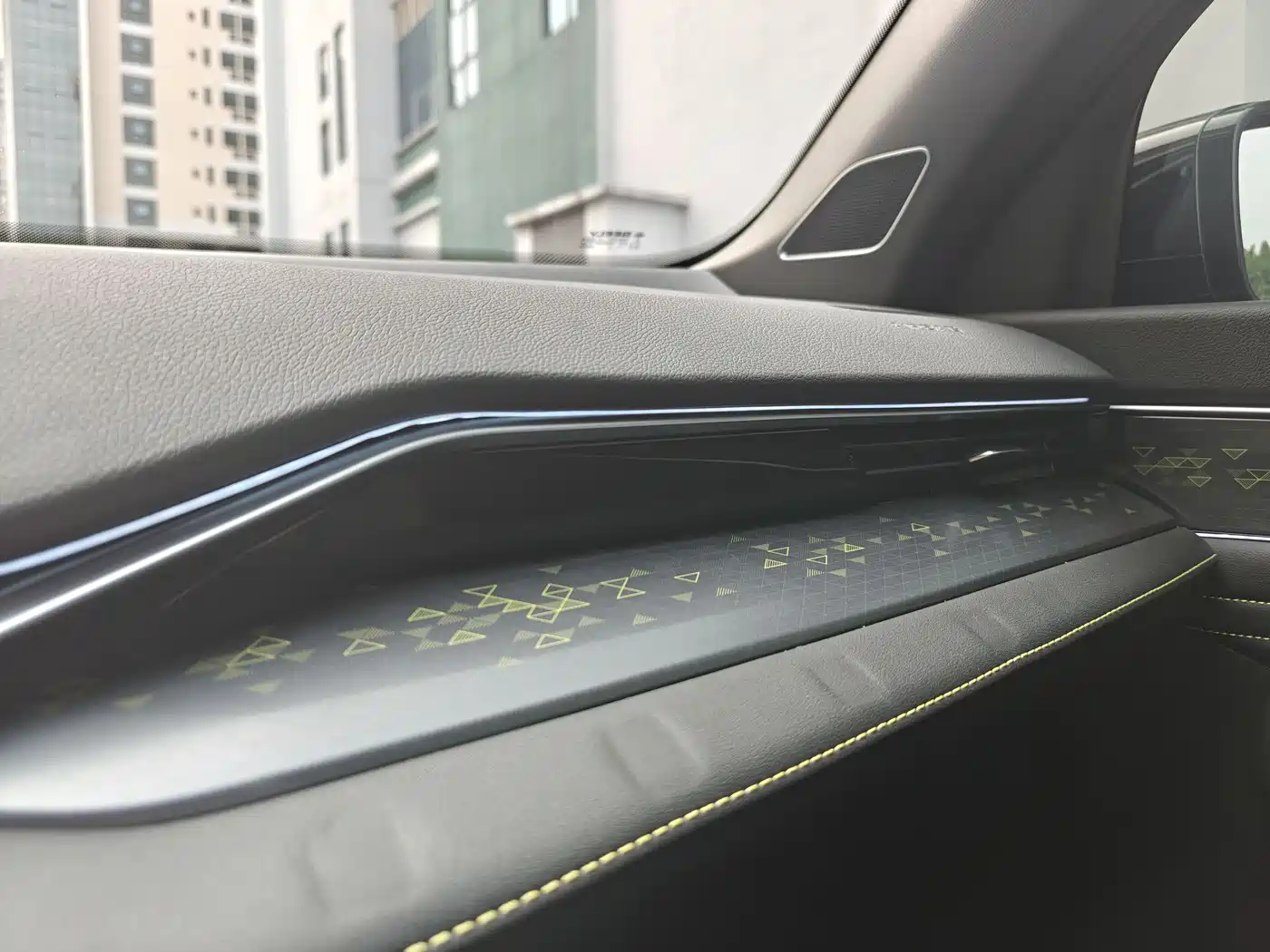 GEELY AUTOMOBILE XINGRUI