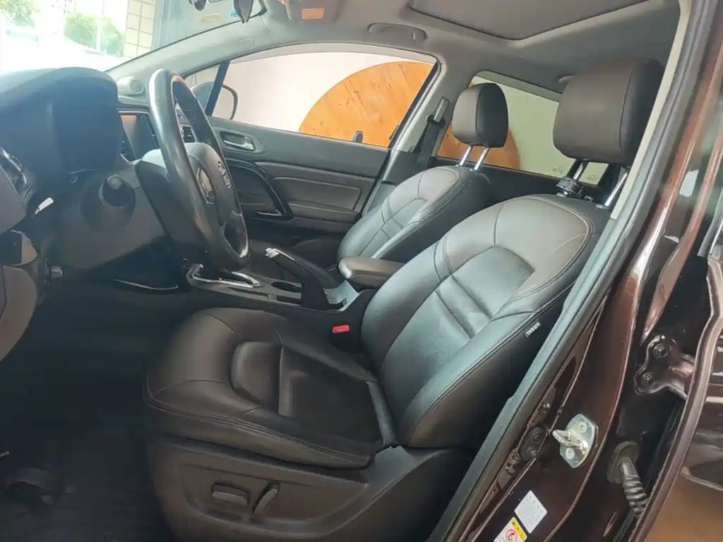 GAC Trumpchi GS4 2015 2015 200T G-DCT Luxury Edition
