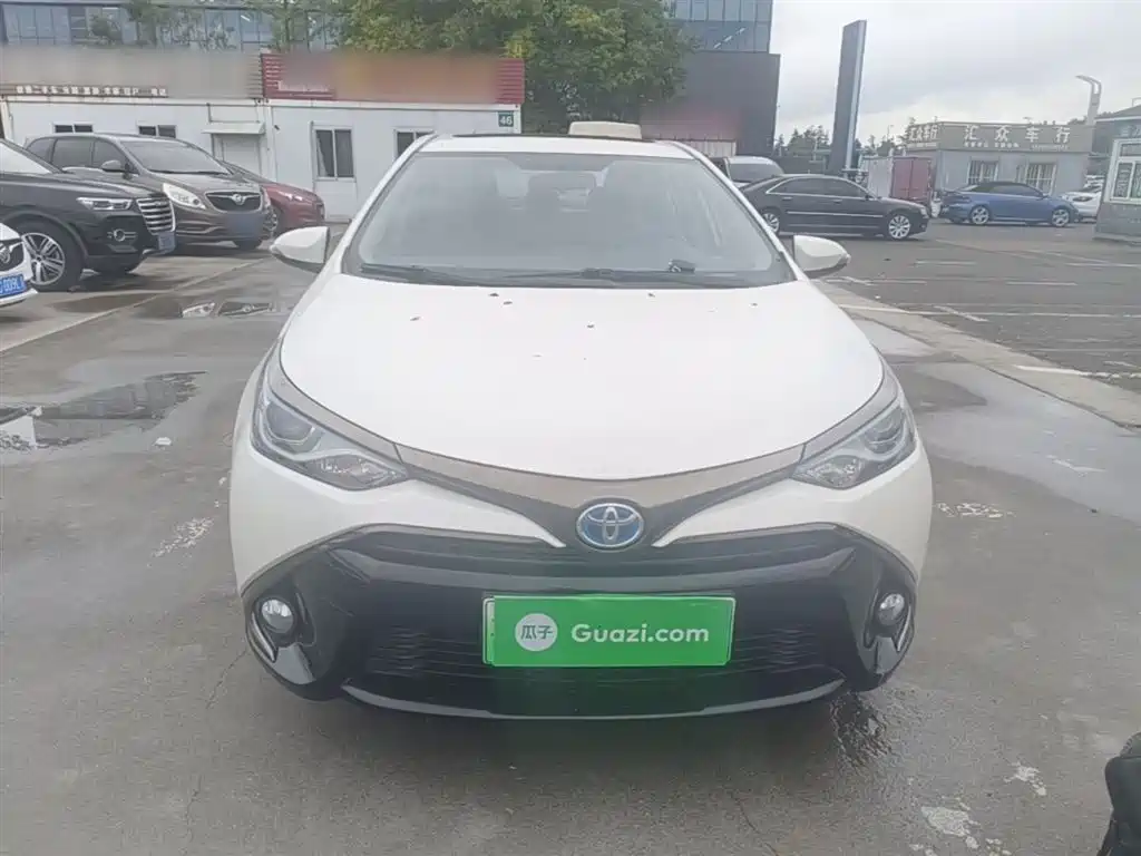 Toyota Levin Twin Engine E+ 2019 1.8PH GS E-CVT Elite Sunroof Edition фото 3