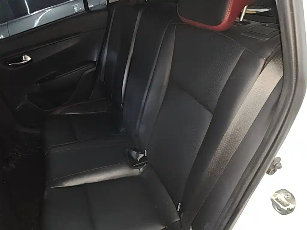 Kia KX CROSS 2018 2017 1.4L AT GLS
