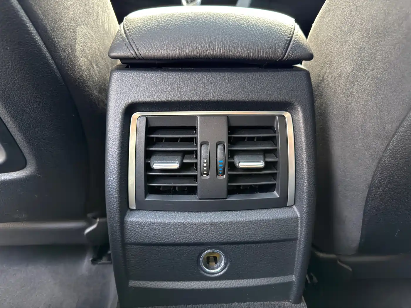 BMW 3 Series 2018 320i M Sport Package фото 18