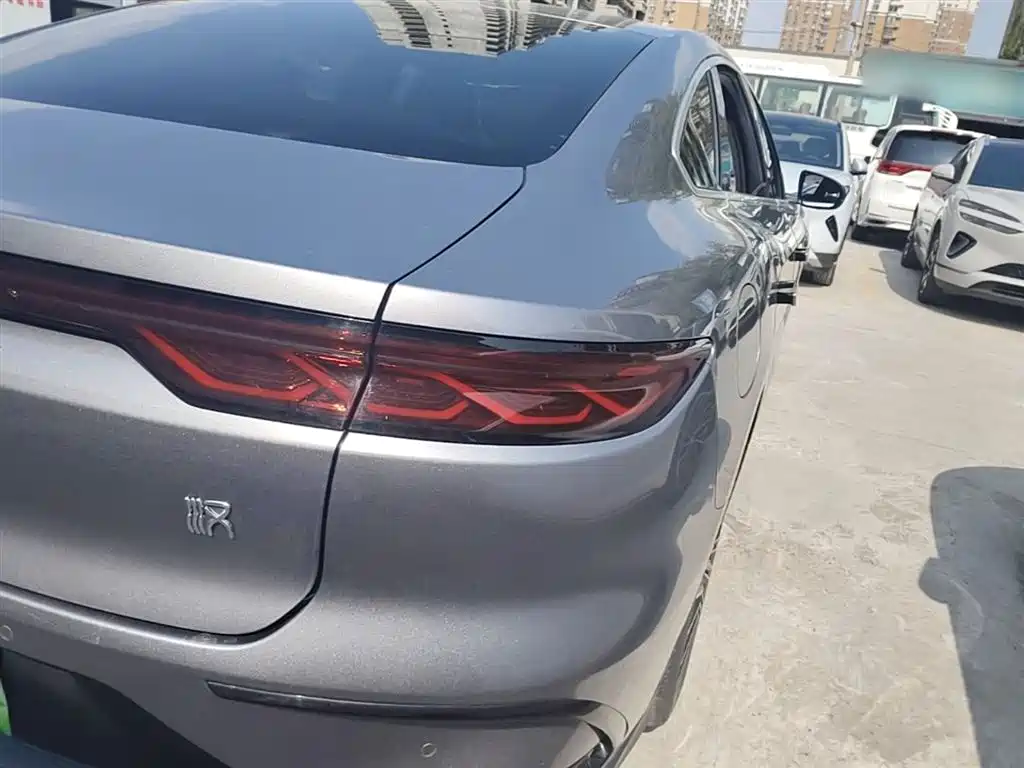 BYD Han 2023 EV Champion Edition 506KM FWD Premium фото 8