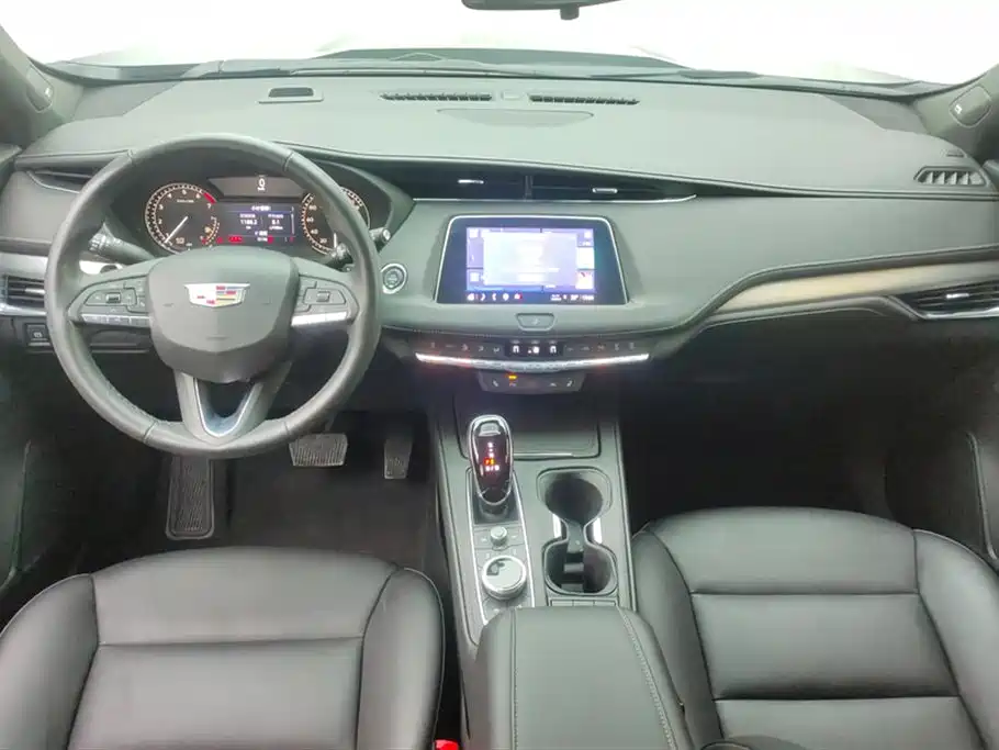 Cadillac XT4 2022 28T FWD Luxury фото 12