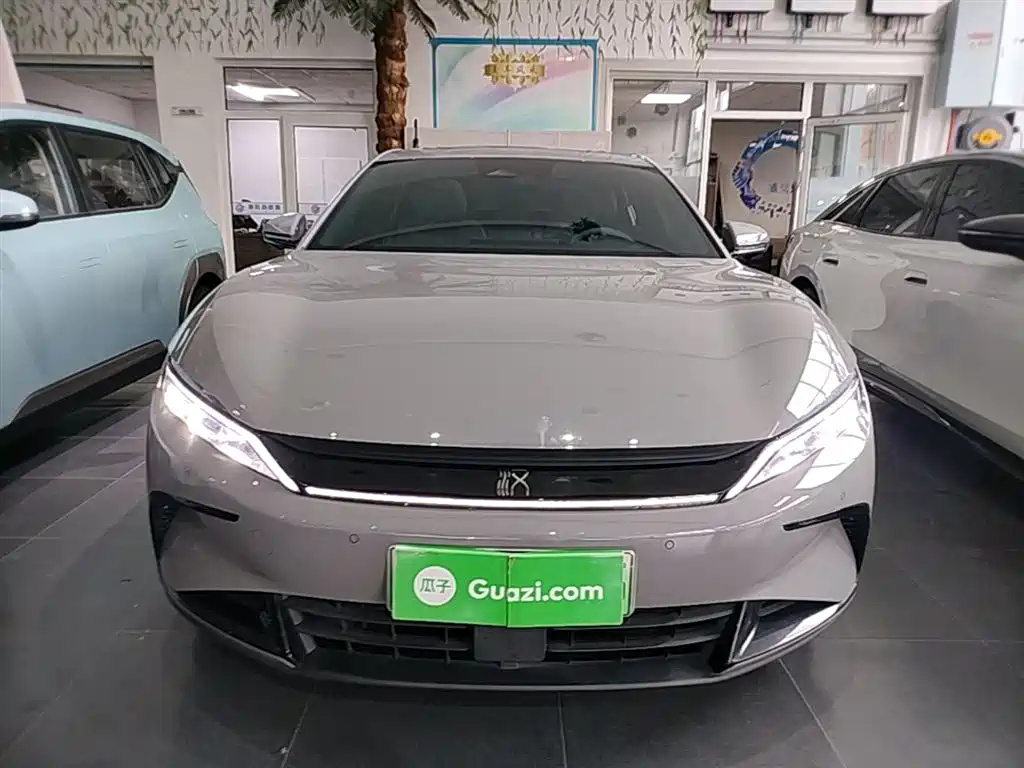 BYD Han 2025 DM-i Smart Drive Edition 125KM Elite фото 3