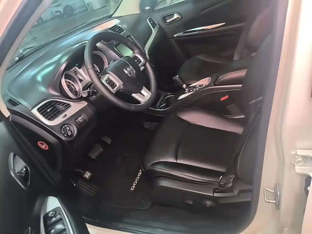 Dodge Journey 2016 2013 Model 2.4L 2WD Premium Edition