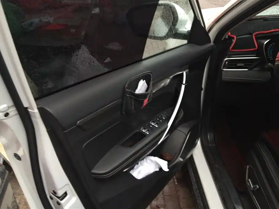 GEELY AUTOMOBILE BOYUE