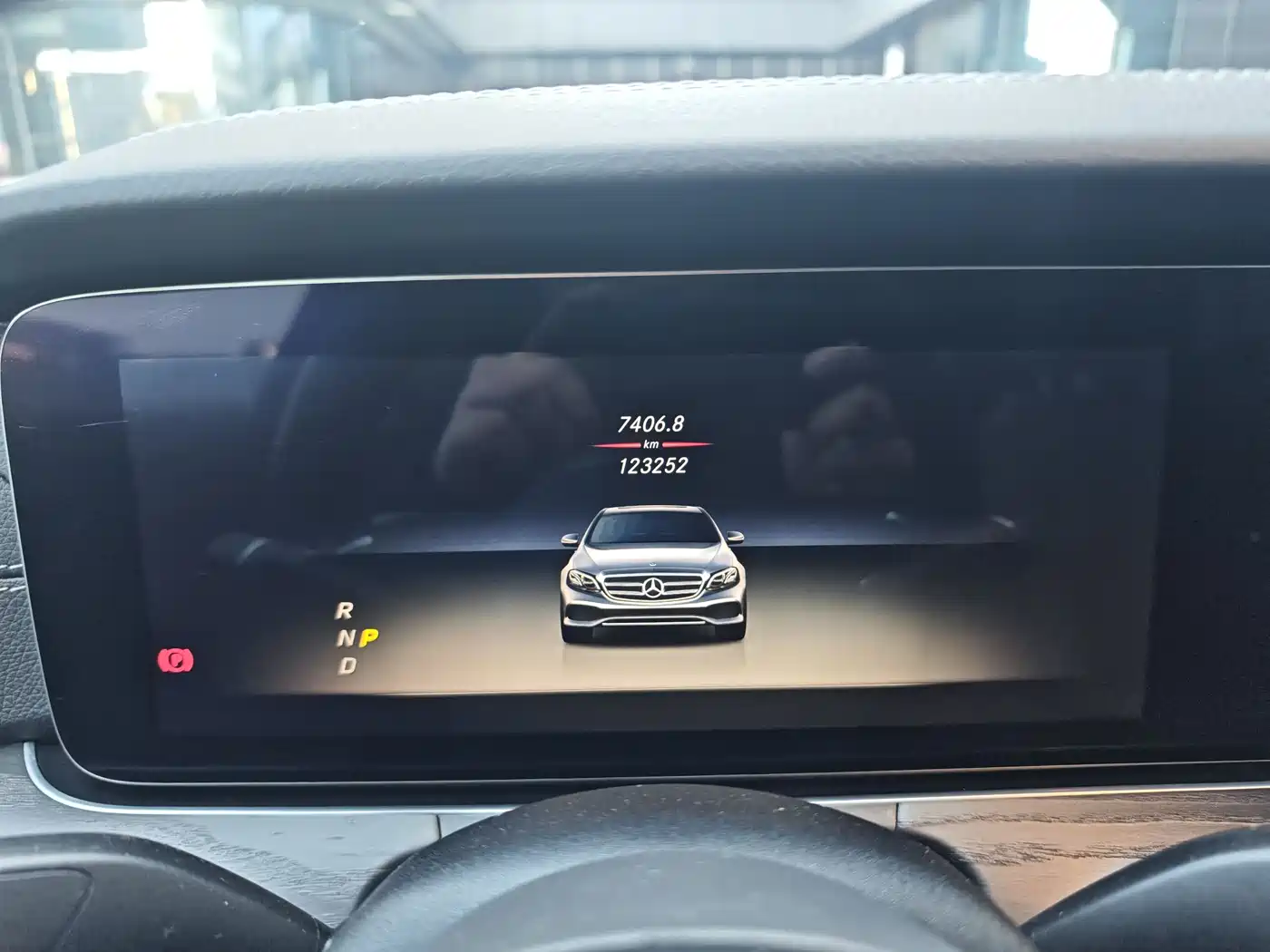 Mercedes-Benz E-Class 2020 Facelift E 300 L Sport Exclusive фото 24