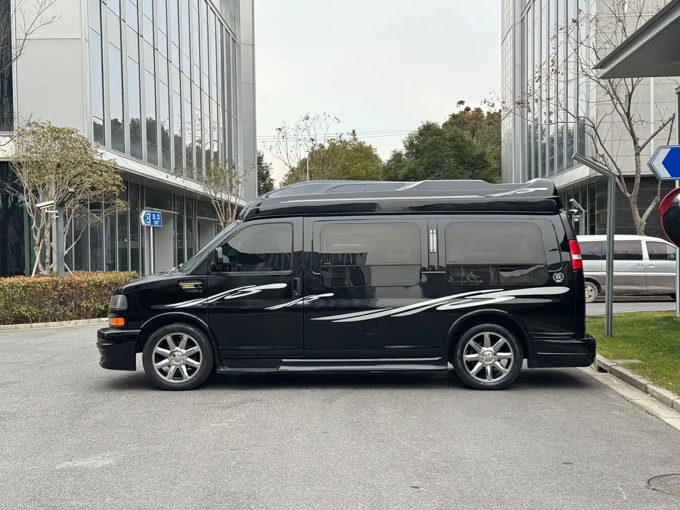 GMC Savana 2011 2011 5.3L Business Star 7-Seater