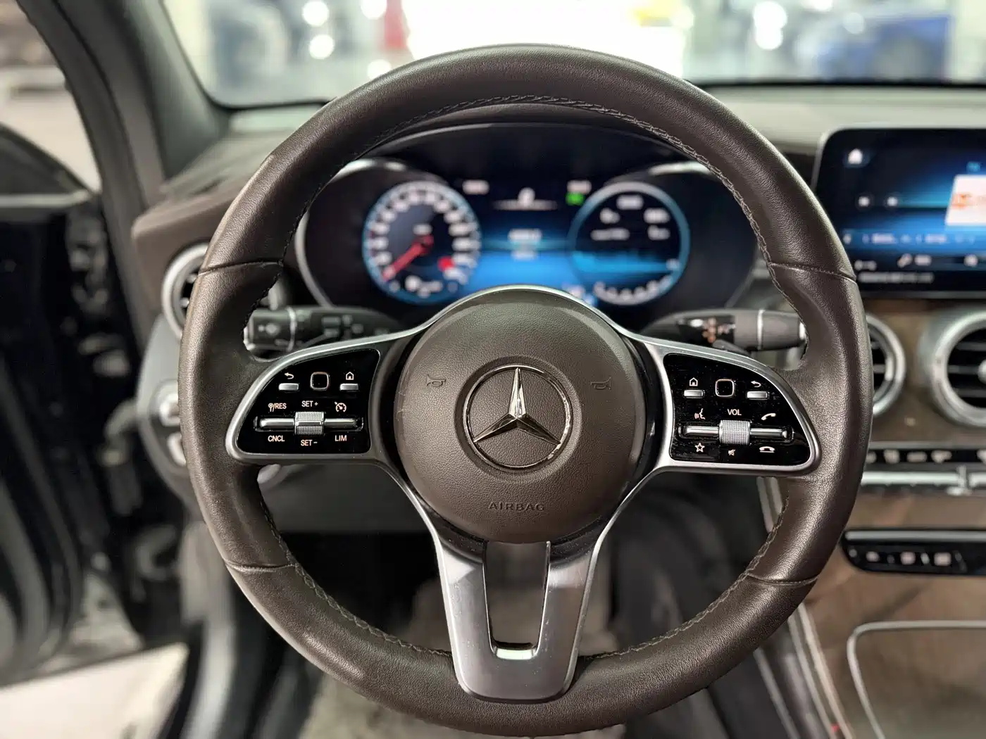 Mercedes-Benz GLC 2022 Model GLC 300 L 4MATIC Dynamic Edition фото 10